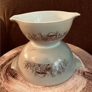 Vintage Cinderella Pyrex “Forest Fancies” Nesting Mixing Bowls, No . 441 & 442